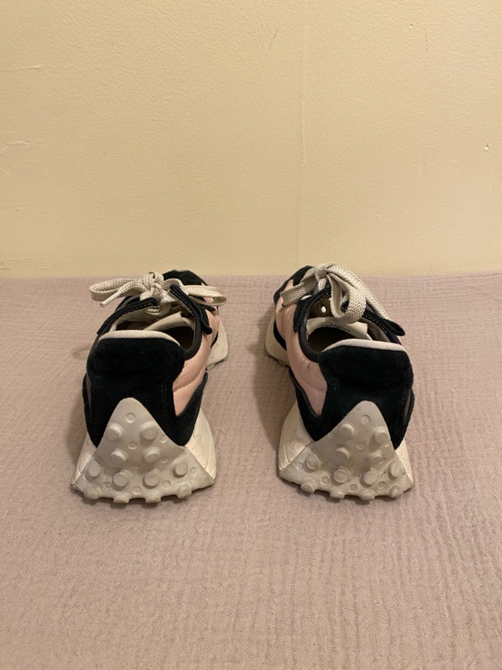 New Balance 327 Chunky Black and Pink Suede Wave Sneakers. Size 8.5 - Picture 3 of 14